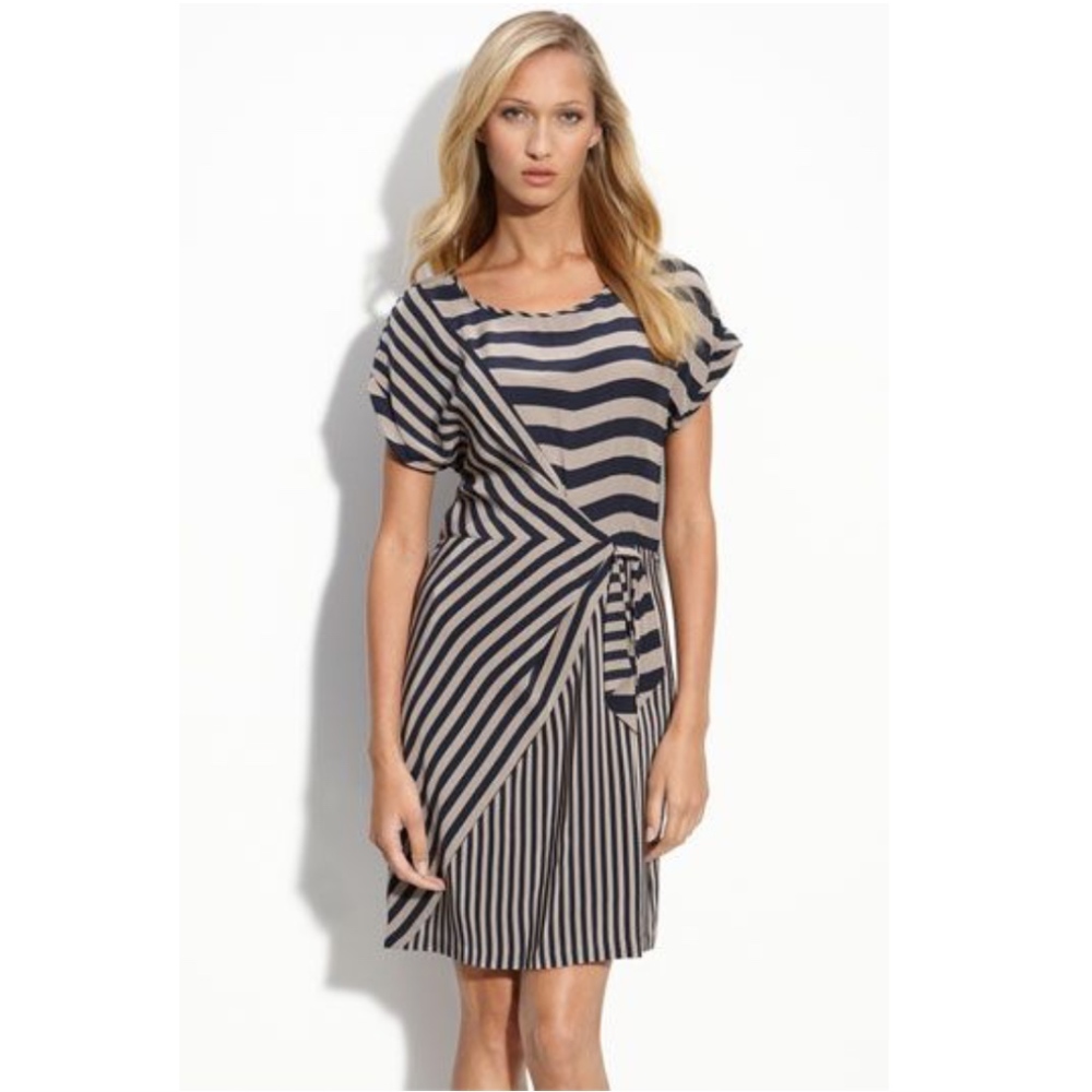 XXS BCBG GIOVANNA 100% SILK Striped Dress